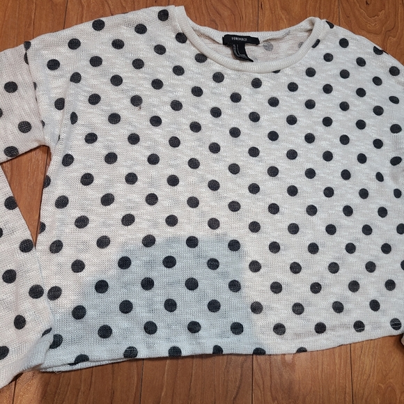Forever21 polka dot crop sweater - Picture 3 of 5